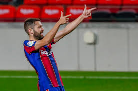O lateral, que está atualmente em missão pela espanha se preparando para a euro 2020 e deixou claro que não tem qualquer desejo de deixar o camp nou. El Despertador De Jordi Alba Deportes El Pais