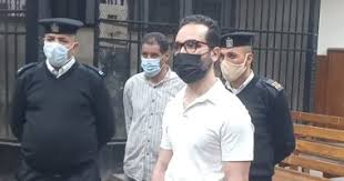 قضت محكمة جنايات القاهرة، المنعقدة بمجمع محاكم العباسية، اليوم الثلاثاء، بالسجن المشدد 3 سنوات على الفنان شادي خلف، لاتهامه بالتحرش وهتك عرض . Ø¬Ù„Ø³Ø© Ø§Ù„Ø­ÙƒÙ… Ø¹Ù„Ù‰ Ø§Ù„ÙÙ†Ø§Ù† Ø´Ø§Ø¯Ù‰ Ø®Ù„Ù ÙÙ‰ Ø§ØªÙ‡Ø§Ù…Ù‡ Ø¨Ø§Ù„Ø§Ø¹ØªØ¯Ø§Ø¡ Ø¹Ù„Ù‰ 7 ÙØªÙŠØ§Øª Ø¨Ø« Ù…Ø¨Ø§Ø´Ø± Ø§Ù„ÙŠÙˆÙ… Ø§Ù„Ø³Ø§Ø¨Ø¹