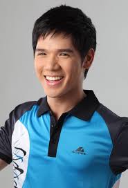 mas marami pang magagandang pangyayari ang magaganap sa buhay at career ni gerald  santos ngayong 2012!