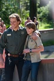 La mia vita è uno zoo. Matt Damon Sul Set De La Mia Vita E Uno Zoo Sorride Insieme Al Giovane Colin Ford 242043 Movieplayer It