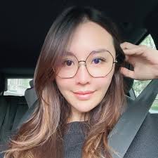 旅店老闆的兒子，個性善良。目前處於無業狀態，在旅館裏協助清潔。 朴明申 （ 朝鲜语 ： 박명신 ） 旅店老闆: èº«å¿ƒç§'æŽæ—»çŠé†«å¸« Home Facebook