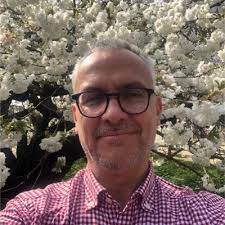 Médiation des conflits interprofessionnels des médecins à l'hôpital public… 