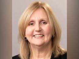 Linda Baran's Instagram, Twitter & Facebook