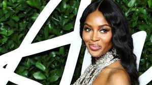 Naomi campbell has joined the ranks of thousands of mature moms in the us — medically defined as geriatric mothers — who are parenting infants at the age of 50 and above. Bevorzugter Ruckzugsort Naomi Campbell Zeigt Ihre Luxus Strandvilla Kurier At
