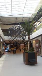 Fully restored historic movie theatre with seven screens in oak park, il with free refills on freshly popped popcorn, sodas and icees. Park Lake Mall Picture Of Park Lake Mall Bucharest Tripadvisor