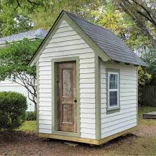 The lighthouses come in three sizes; 16 Free Backyard Playhouse Plans For Kids