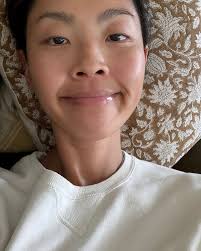 Two days ago -> Today Professional extrovert -> Personal introvert