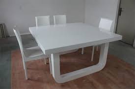 The white acrylic dining tables are made from strong materials that are highly durable to give you long lifespans. 6 People Acrylic Stone White Home Dining Table