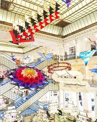 L Evenement Les Soldes Les Soldes Commencent Au Bon Marche Rive Gauche Le Magasin Sera Exceptionnellement Ouver Paris City Guide Paris City Paris France