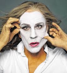 Außergewöhnliches Projekt: weltbekannte Fotos, die ein Schauspieler  nachgestellt hat