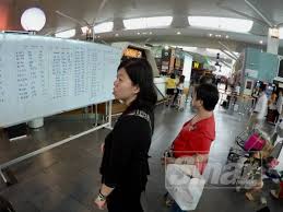 Lapangan terbang antarabangsa kuala lumpur (iata: Penumpang Penuhi Klia Tunggu Status Penerbangan