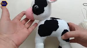Amigurumi Inek Buzagi Tarifi Ve Yapilisi Buzagi Baby Knitting Patterns Tig Isleri
