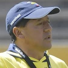 Stream Polo Carrera: Sixto Vizuete fue blando para manejar a la Tricolor by  El Universo
