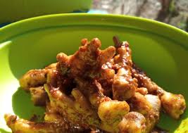 The texture is similar to those of ketupat, with the difference being that the ketupat container is made from wo. Resep Rahasia 11 Ceker Ayam Bumbu Pecel Aneka Resep Nusantara