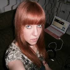 Eva Kratz's Instagram, Twitter & Facebook