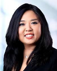 Amanda Senk's Instagram, Twitter & Facebook