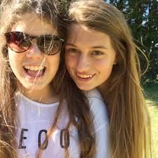 Ruby Knox (@RubyKnox515)