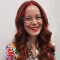 60+ perfiles de «Dora»