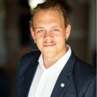 Dennis Greve's Instagram, Twitter & Facebook