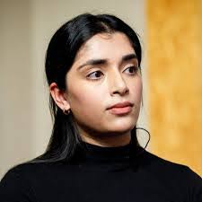 Daniella Abraham's Instagram, Twitter & Facebook