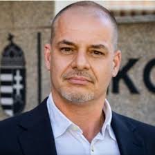 Dr. Szelényi Zoltán