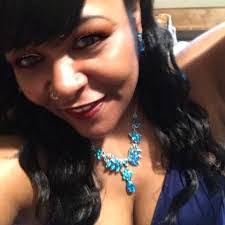 Yvette Beyer's Instagram, Twitter & Facebook