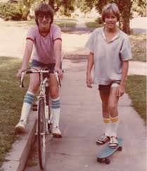 Vendo giradischi anni 70 marcato toschiba perfettamente funzionante. 15 Capi Di Moda Negli Anni 70 Quando Ci Si Vestiva In Modo Piu Cool