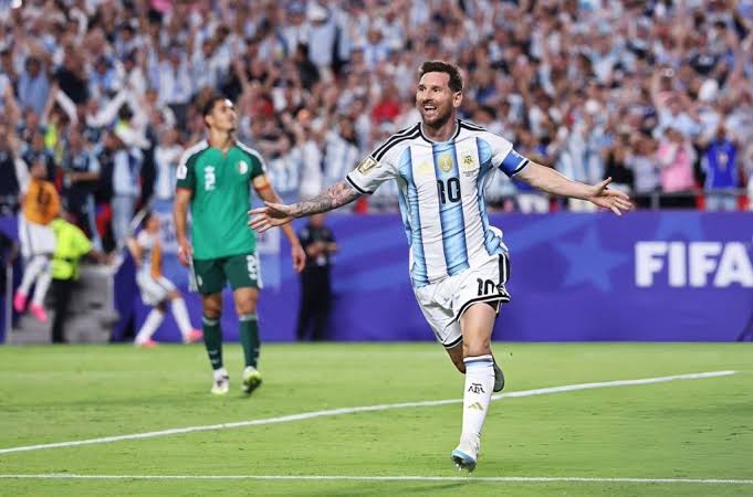 Con un Messi imparable, Argentina goleó a Argelia - Alterfutbol