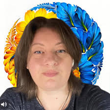 Добре, що деякі історії мають гарне продовження... 🕊️🌺 Ось і тарілка,  намальована раніше, зазвучала дуетом з намальованою тацею. Дуже тішить, що  бажання замовниці виконано 👍 #всебудедобре💚 #психологиня_яка_малює  #петриківськийрозпис ...