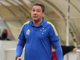 Clube busca somar pontos fora e iniciar a recuperação na competição. Zyubbsuso3pdnm