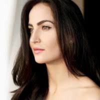 10100+ perfiles de «Elli»