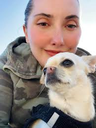 Strolling with hooman. Anyone out there who loves the mountains? Maybe we  can hike together next time? 😃 PS: this is my playground 😁 @lilleheron