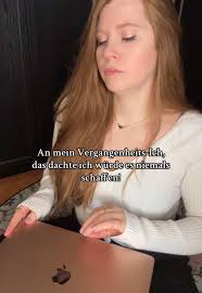 Es fühlt sich so gut an ❤️‍🔥🤌 #booktok #writertok #booktokgermany  #bookish #book #writer #autorin #romantasy #romantasybooks  #romantasybooktok #buch #bücher #bücherliebe #author