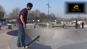 Het grootste openluchtskatepark van belgië van meer dan 4000 m² ligt aan de blaarmeersen! Skater Waldo In De Pool Bowl Van De Blaarmeersen Skatepark In Gent Youtube