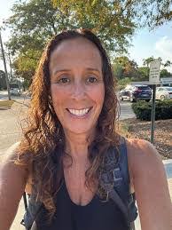 Jenny Stringer's Instagram, Twitter & Facebook