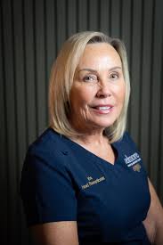 meetourteam Meet Iris