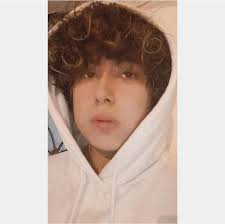 Llegó halloween a Fortnite! Fortnitemares, el evento anual de halloween,  regresó y ha agregado un nuevo aspecto tenebroso a la isla del battle  royale. Contará también con un concierto virtual del popular