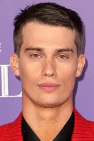 Chris Tomassetti's Instagram, Twitter & Facebook