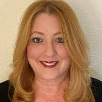 Amanda Gallman's Instagram, Twitter & Facebook