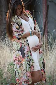 18 Baby Shower Outfit Ideas For Moms To Be Moda Para Embarazadas Moda Embarazada Looks Embarazadas