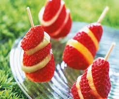 Dessert Facile Brochettes De Fraises Et Ananas Recette Brochettes De Fraises Alimentation Dessert Facile