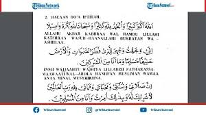 Doa iftitah adalah doa dalam sholat yang dibaca setelah takbiratul ihram, sebelum membaca surat al fatihah. Bacaan Doa Iftitah Latin Dan Terjemahan Ini Penjelasan Ustad Somad Hukum Membacanya Tribun Sumsel