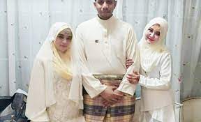Arti mimpi cemburu sama suami. 99 Arti Dan Makna Mimpi Suami Menikah Lagi Menurut Primbon Jawa Dan Tafsir Islam Lengkap Arti Mimpi Nikah