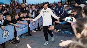 Reports in spain claim that man city is his 'first the news comes less than 24 hours after barcelona sent shockwaves around the footballing world. Lionel Messi To Manchester City Reports Gather Pace How Wednesday Unfolded Eurosport