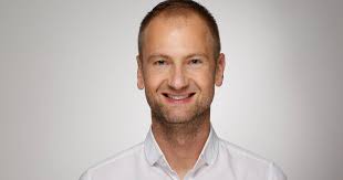 Unvergessliche Flugreise von Reykjavík nach Akureyri über malerische  verschneite Fjorde»