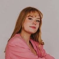 Annika Lewis's Instagram, Twitter & Facebook