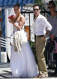 Jennifer Lopez Is A Vision In White As She Is Reunited With Ex Husband Marc Anthony At Their Twins School Jennifer Lopez Marc Anthony Jennifer Lopez Jennifer Lopez Dress