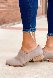 A Low Heel Everyday Bootie The Detail Work On The Shaye Was Inspired By Our South American Travels Refined Yet Casua With Images Dress Shoes Womens Women Shoes Low Heels