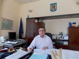 Practic, peste 3.300 de posturi sunt vacante, anaf avand un total de 27.949 de posturi. Directorul Dgfp Cluj Costin Mihai O PiedicÄ Pentru Psd Vezi Stenogramele Èocante Din Dosarul Lui Mircea Govor Ziar Gazeta De Cluj