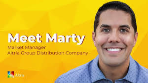 Dennis Mote's Instagram, Twitter & Facebook